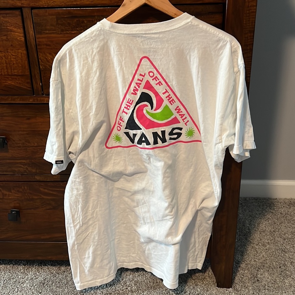 VANS AUTHENTIC MENS TEE SIZE LARGE